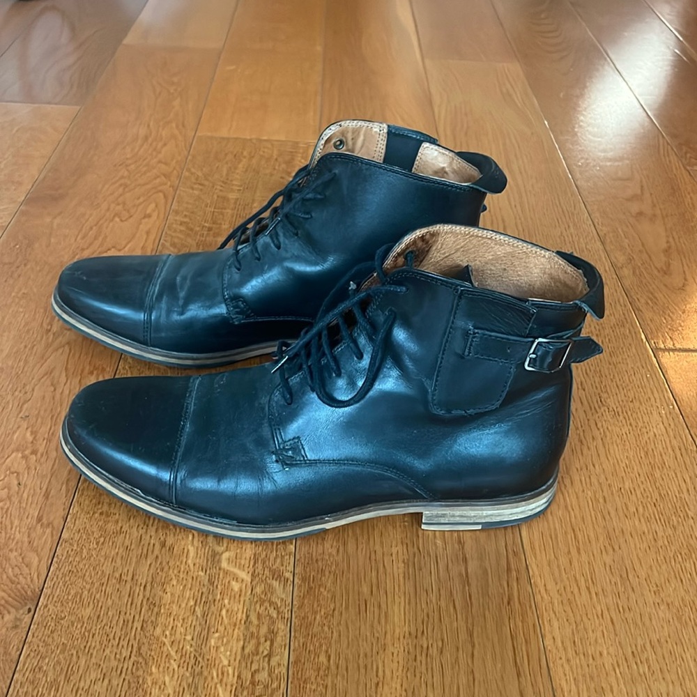 Elegant Schmoove leather boot